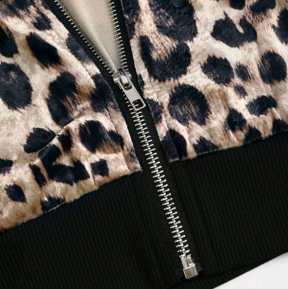 Leopard Print Velvet Cropped Y2K Style Casual Zipper Hoodie - Picture 5 of 5
